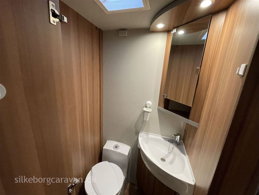 Weinsberg CaraSuite 700 ME Aut.